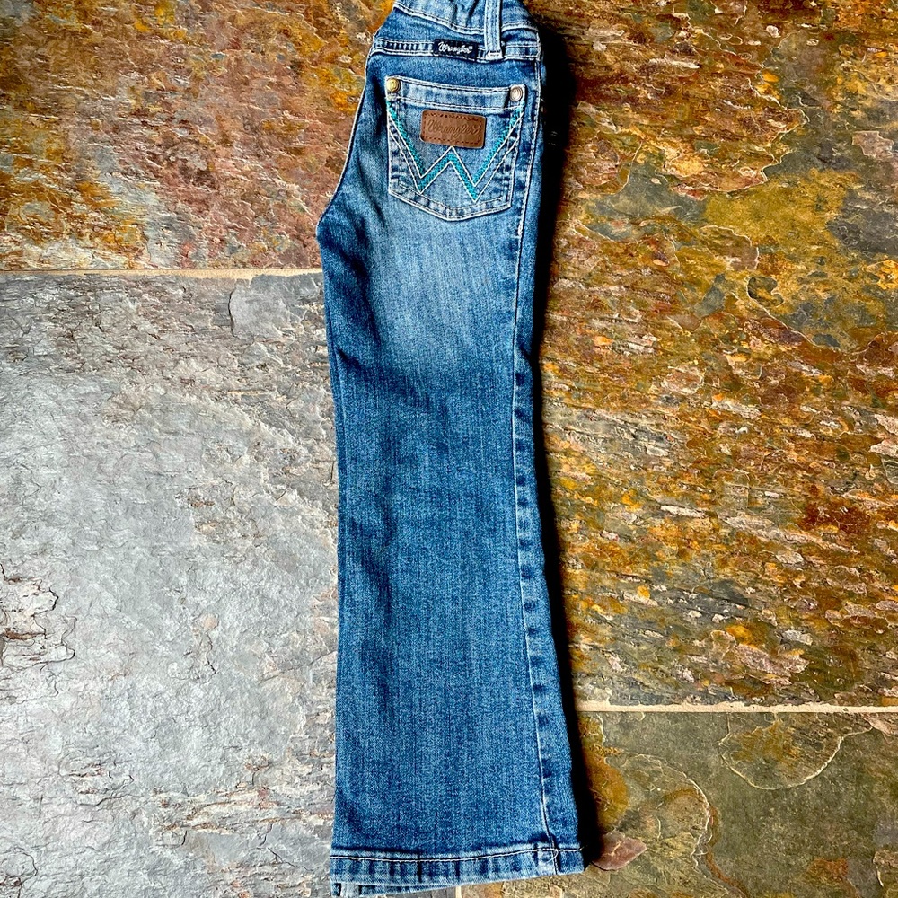 Wrangler Girl’s Stacie Medium Wash Bootcut Jeans- 5 slim